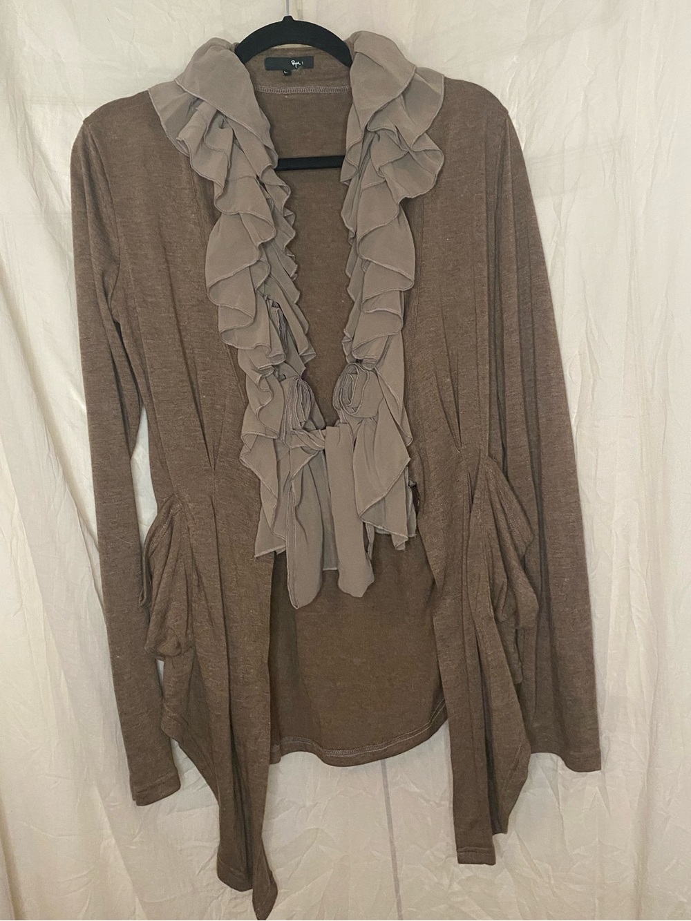 Ryu ruffle cardigan tan szL
